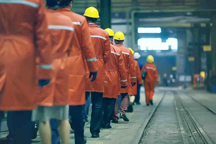 Ücretli çalışan sayısı yüzde 2 artarak 15,9 milyon oldu