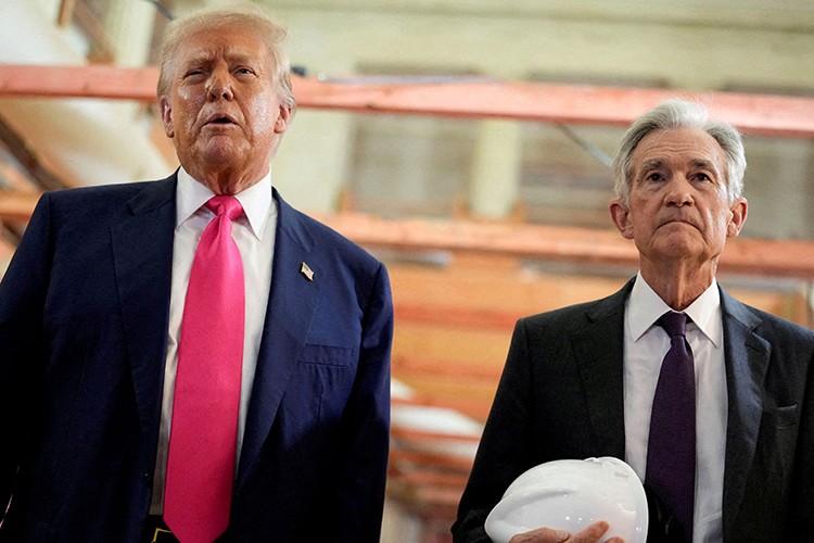 Powell'dan faiz oranlarını derhal düşürmesini istedi