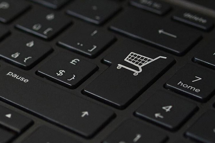 Avrupa'da alışveriş sitelerinin yüzde 40'ı aldatıcı bulundu