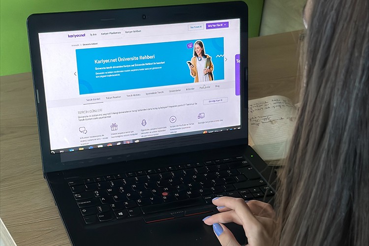 Gençlere doğru tercihin anahtarını sunuyor