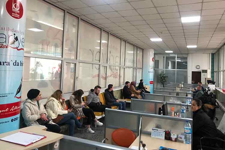 Keçiören'de kariyer ofisi depremzedelerin istihdamı için çalışıyor