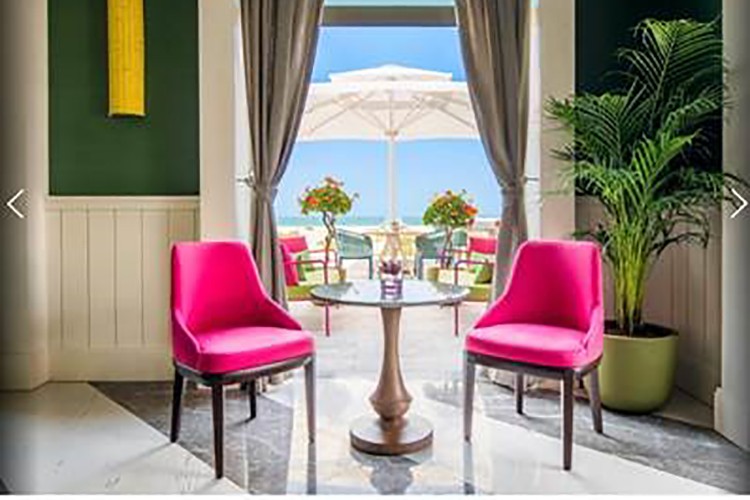 Çöl kıyısında turizm