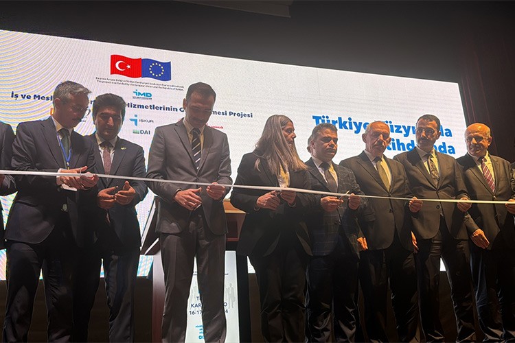"İŞKUR Trabzon Kariyer Expo 2024" başladı