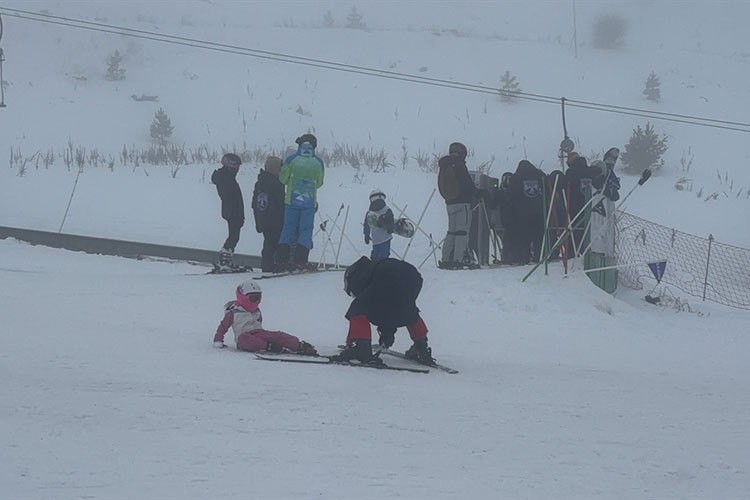 Kartalkaya'da hafta sonunda kayak keyfi