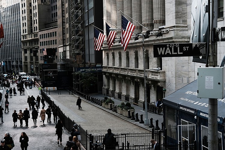 NY düşüşle açıldı