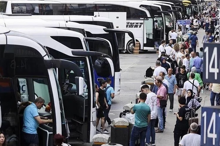 Geçen yıl yaklaşık 2,5 milyon kişi iller arasında göç etti
