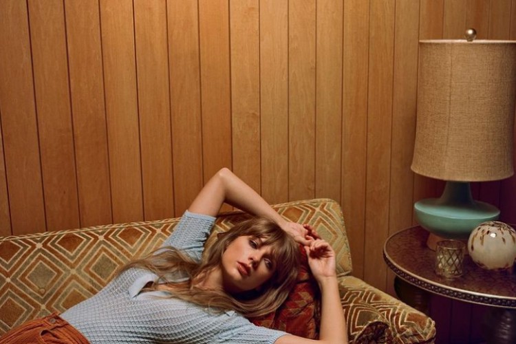 Muud'da şubat ayında zirvenin sahibi Taylor Swift