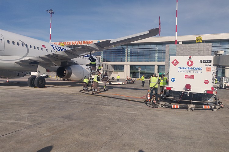 Çukurova Uluslararası Havalimanı'nda Yakıt Hidrant Sistemi Başladı