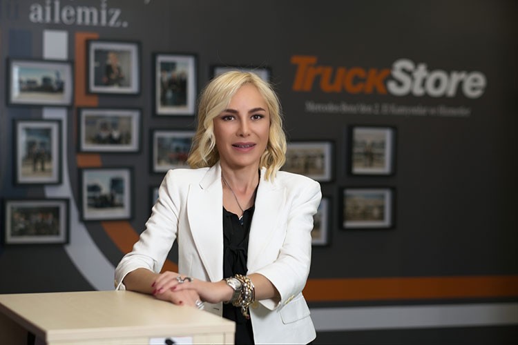 İkinci el kamyon ve çekici pazarında adres belli: TruckStore