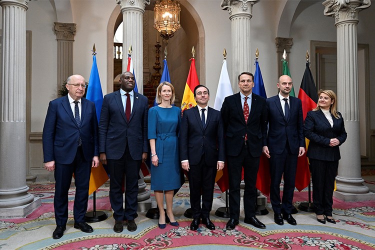 Madrid'de Avrupa zirvesi