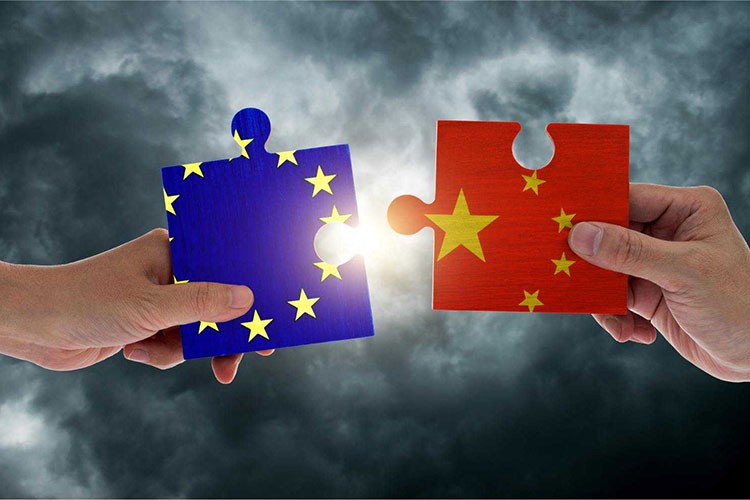 AB, Çin'de üretilen elektrikli otomobillere ek vergi koydu