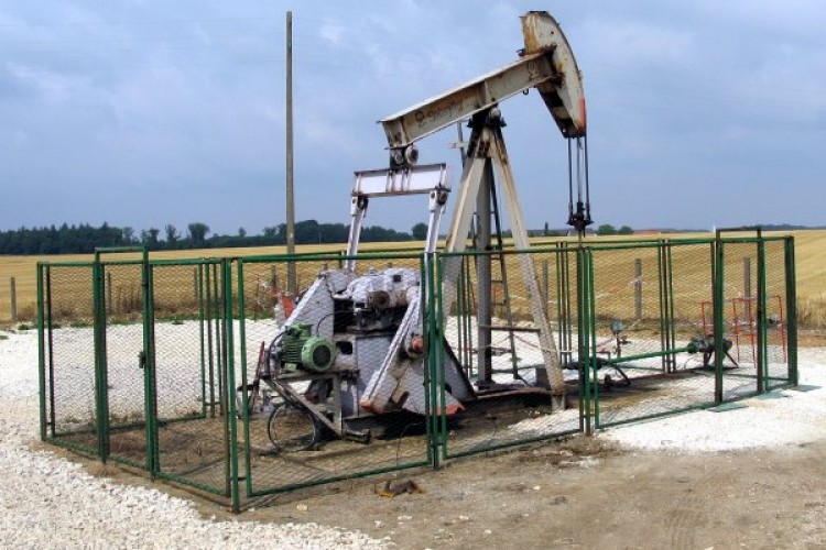 ABD'nin petrol sondaj kulesi sayısı düştü