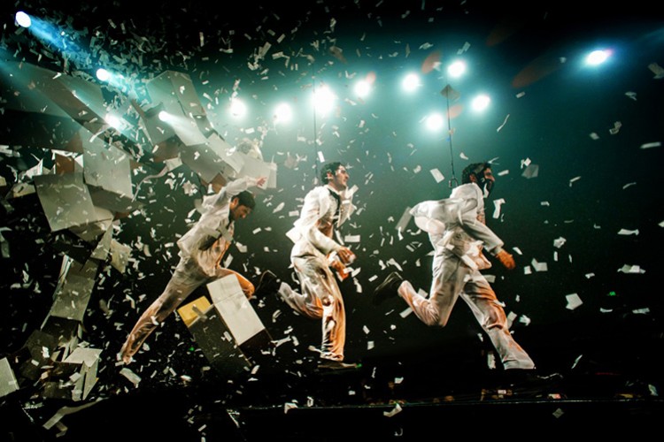 Teknolojiyle sanatı buluşturan şov