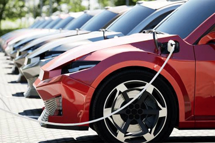 Avrupa'da elektrikli araç satışları martta rekor kırdı