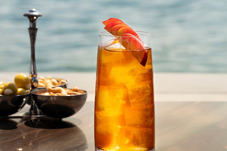 Istanbul'dan yaza özel çay ve kokteyler