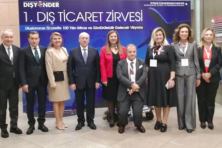 "Tüketim malı ithalatını durdurma şansımız yok"