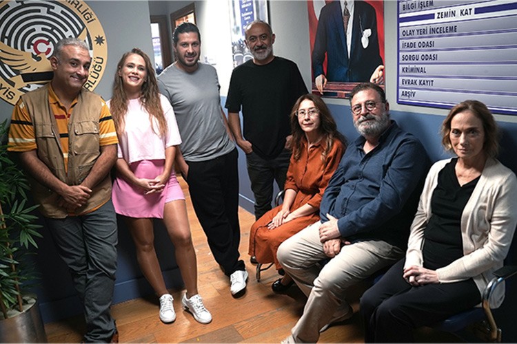 İngiliz Anahtarı geliyor