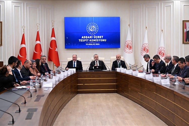 İşçi, işveren ve hükümet "asgari ücret" gündemiyle toplanacak