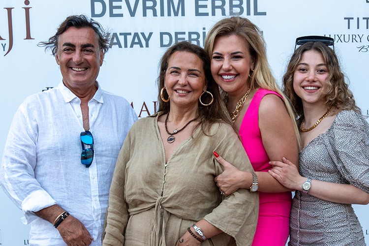 Yüzyılın sergisi sanatseverlerle buluştu