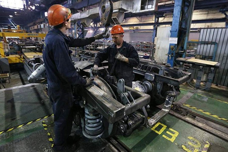 Rusya'da imalat sanayi PMI mayısta 50,2 puana yükseldi