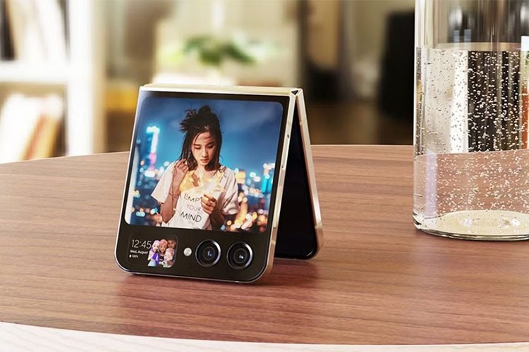 Samsung Galaxy Z Flip 7'yi tanıtmaya hazırlanıyor