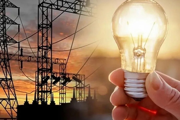 Spot piyasada elektrik fiyatları