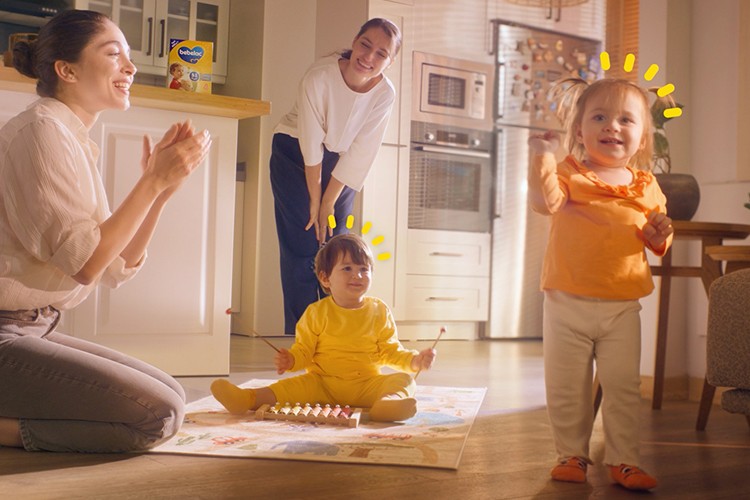 Bebelac Çocuk Devam Sütünden Yeni Reklam Filmi: Bebelac Bebekleri Lık Lık İçer, Şip Şak Çözer!