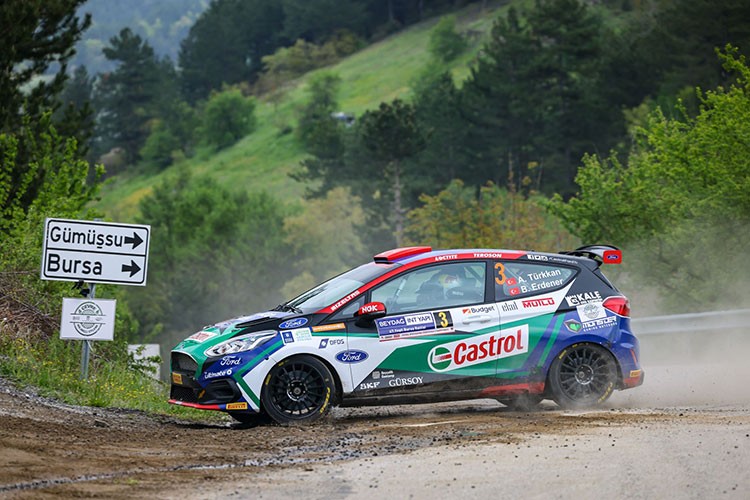Castrol Ford Team Türkiye, Yeşil Bursa Rallisi'ni Zirvede Tamamladı