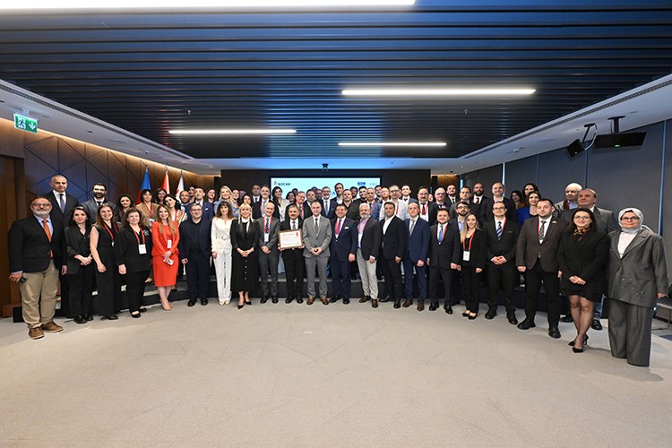 SOCAR Energy School dördüncü dönem mezunlarını verdi