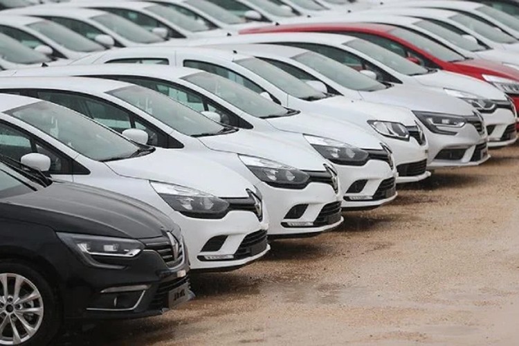 "2026'da otomotiv pazarı bu yılın altında kalabilir"