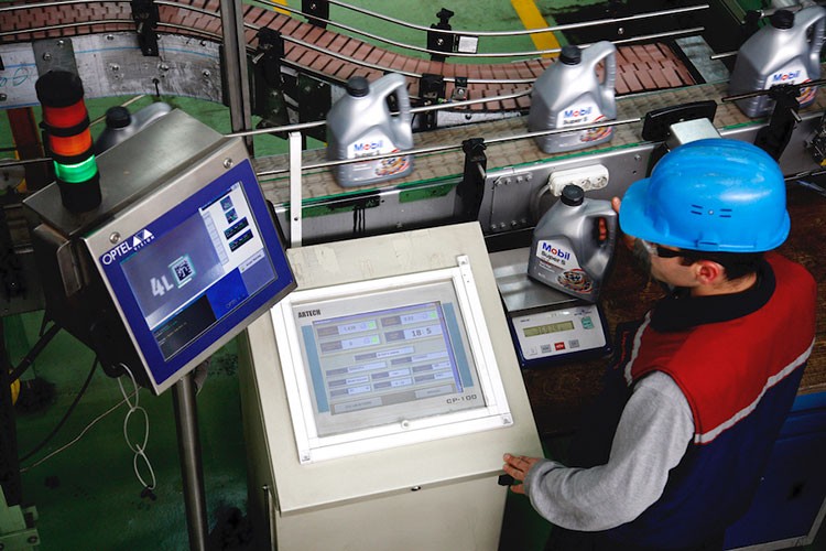 Madeni yağ sektörü büyümeye devam ediyor