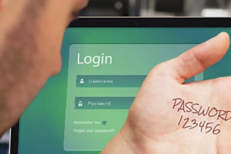 Yöneticinin söylediğini yap yaptığını yapma