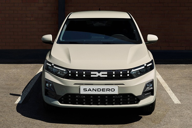 Yeni Dacia Sandero avantajlı fiyatıyla yollarda