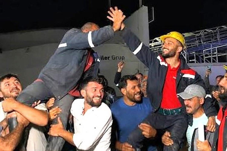 Doruk ve Özşen Madencilik çalışanları işverenleri ile uzlaştı