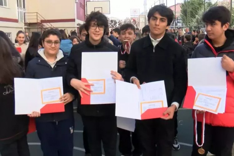 Uzmanından ailelere uyarı: Karneler başarı ya da başarısızlık algısı yaratmaz