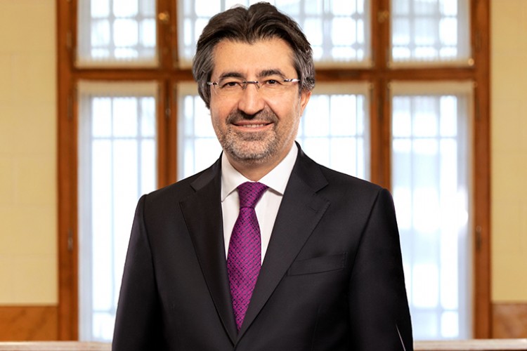 Cumhuriyetin 100. yılına özel bir kitap hazırladı