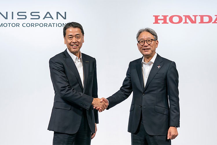 Honda ve Nissan resmi olarak birleşme görüşmelerine başladı