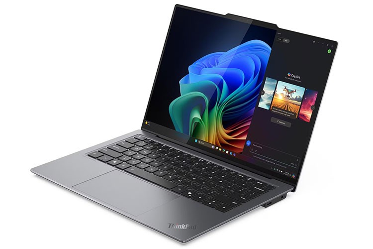 Lenovo'nun akıllı bilgisayarı F1 pistinde test edildi