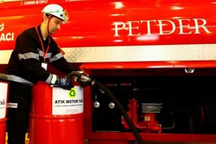 PETDER üyelerinden deprem seferberliği