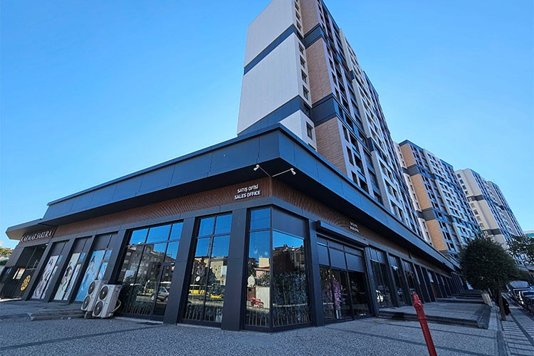 Karmar Sakura'da teslimlere başlandı