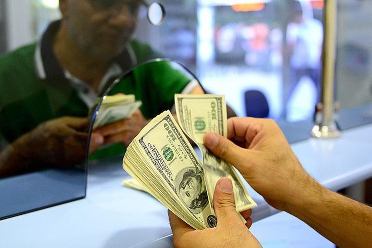 Dolar/TL, 27,03 seviyesinden işlem görüyor