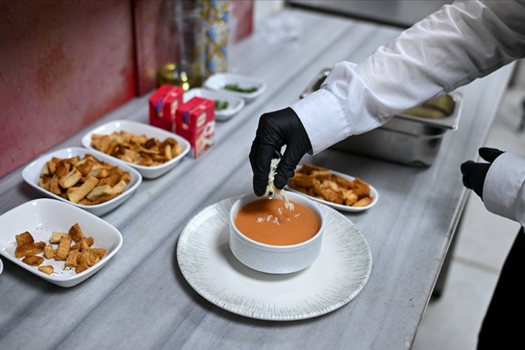 Konaklama ve yiyecek hizmeti sektörü istihdamda rekor kırdı