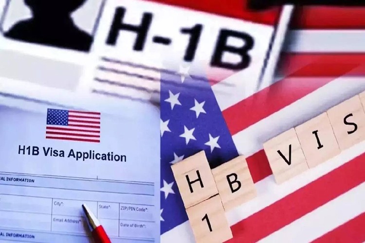 "H-1B" çalışma vizelerine 100 bin dolarlık başvuru ücreti
