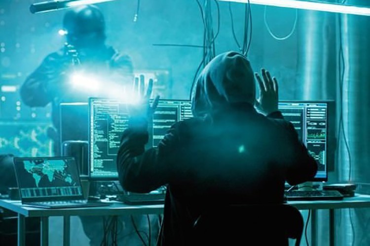 19 yıl bilgi çalmışlar