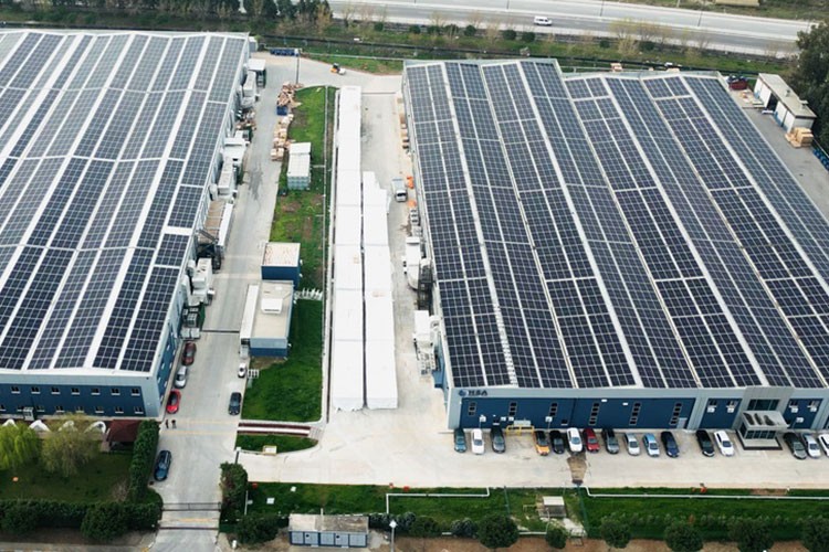 HSA Enerji Manisa'da global güneş teknolojisini üretiyor