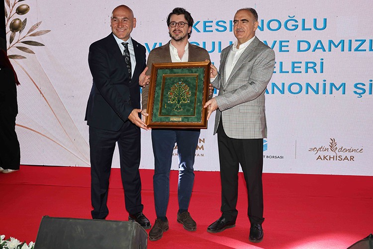 Keskinoğlu, Akhisar Ticaret Borsası'nda işlem hacmi lideri oldu