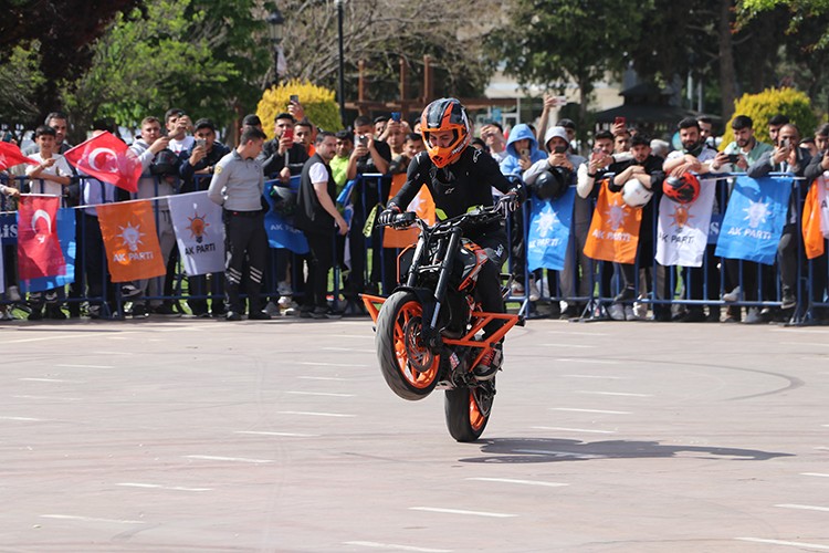 Gaziantep'te motosiklet akrobasi gösterisi düzenlendi