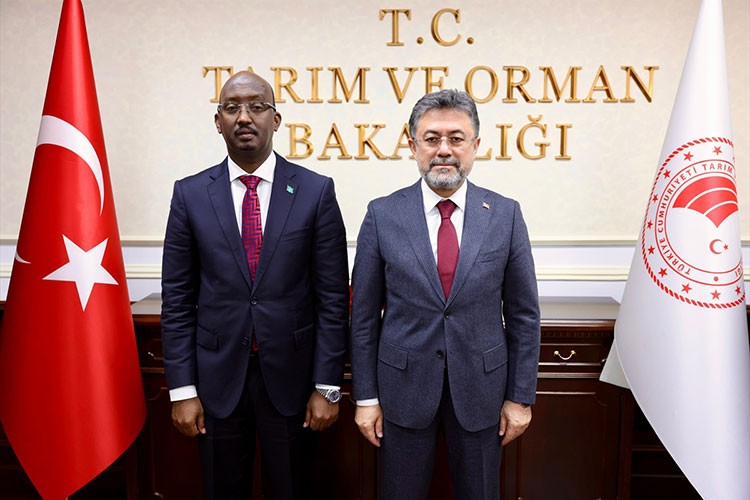 Yumaklı, Somalili mevkidaşı Aden ile görüştü: