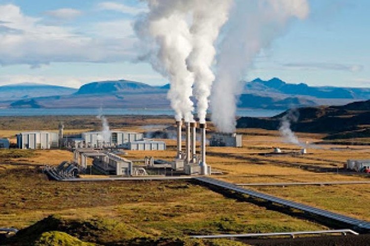 Jeotermalde Ege Bölgesi'nin yıldızı parlamaya devam ediyor