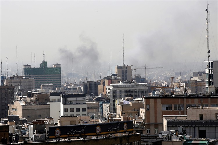 İsrail Tahran'a saldırı başlattı!..